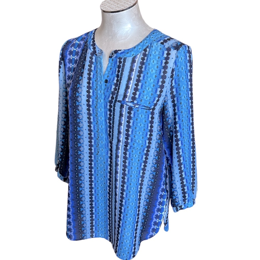NYDJ Blue Geometric Print Blouse 3/4 Sleeve Henley Top Size PS NWOT